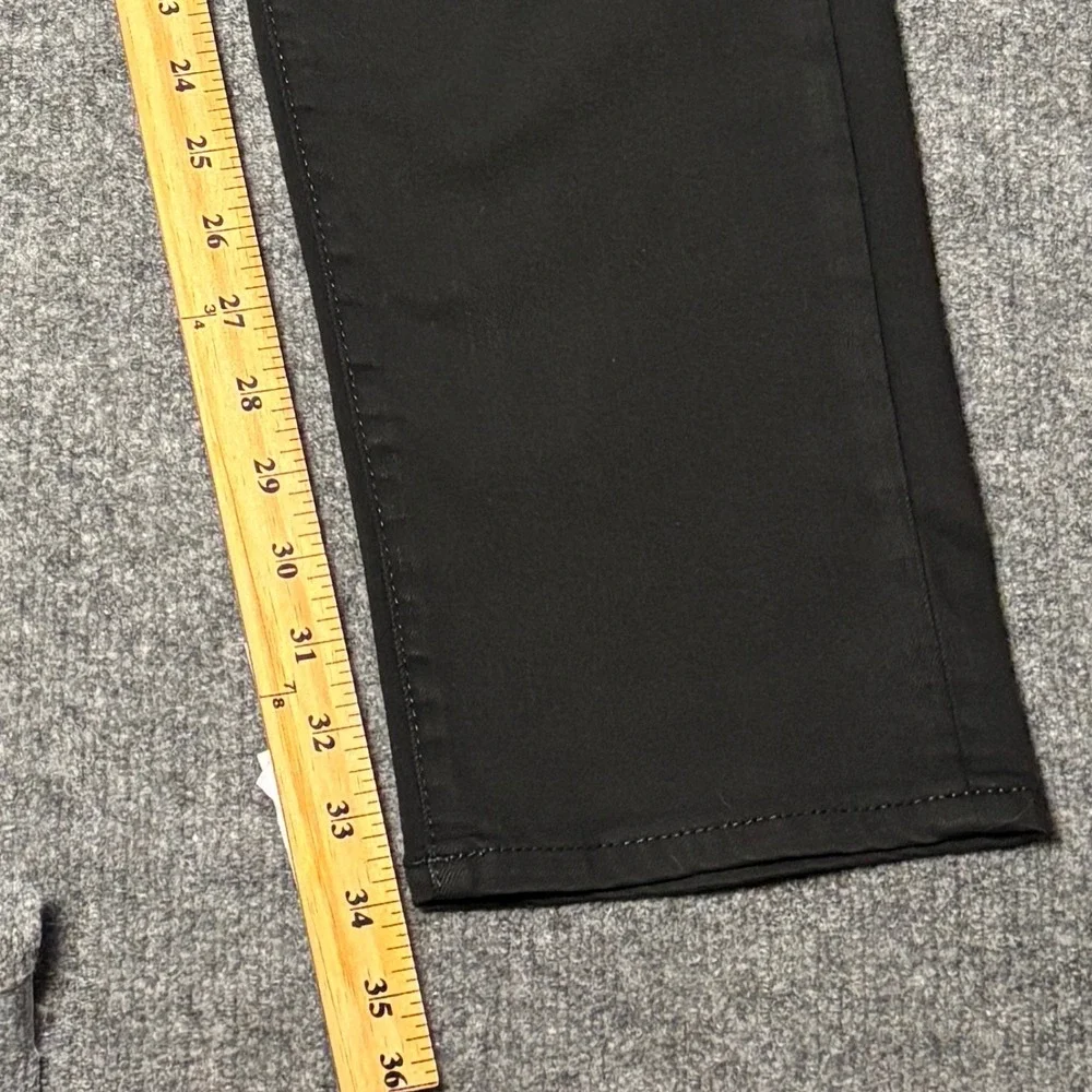 True Religion Jeans Mens 34 Black Geno Relaxed Slim Fit Stretch Denim Pants - Picture 16 of 16